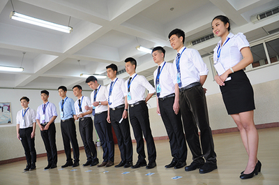 民航服務(wù)禮儀 專業(yè)、細(xì)致與人文關(guān)懷的融合